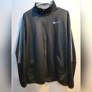 Mens nike Black/gray zip jacket Large size